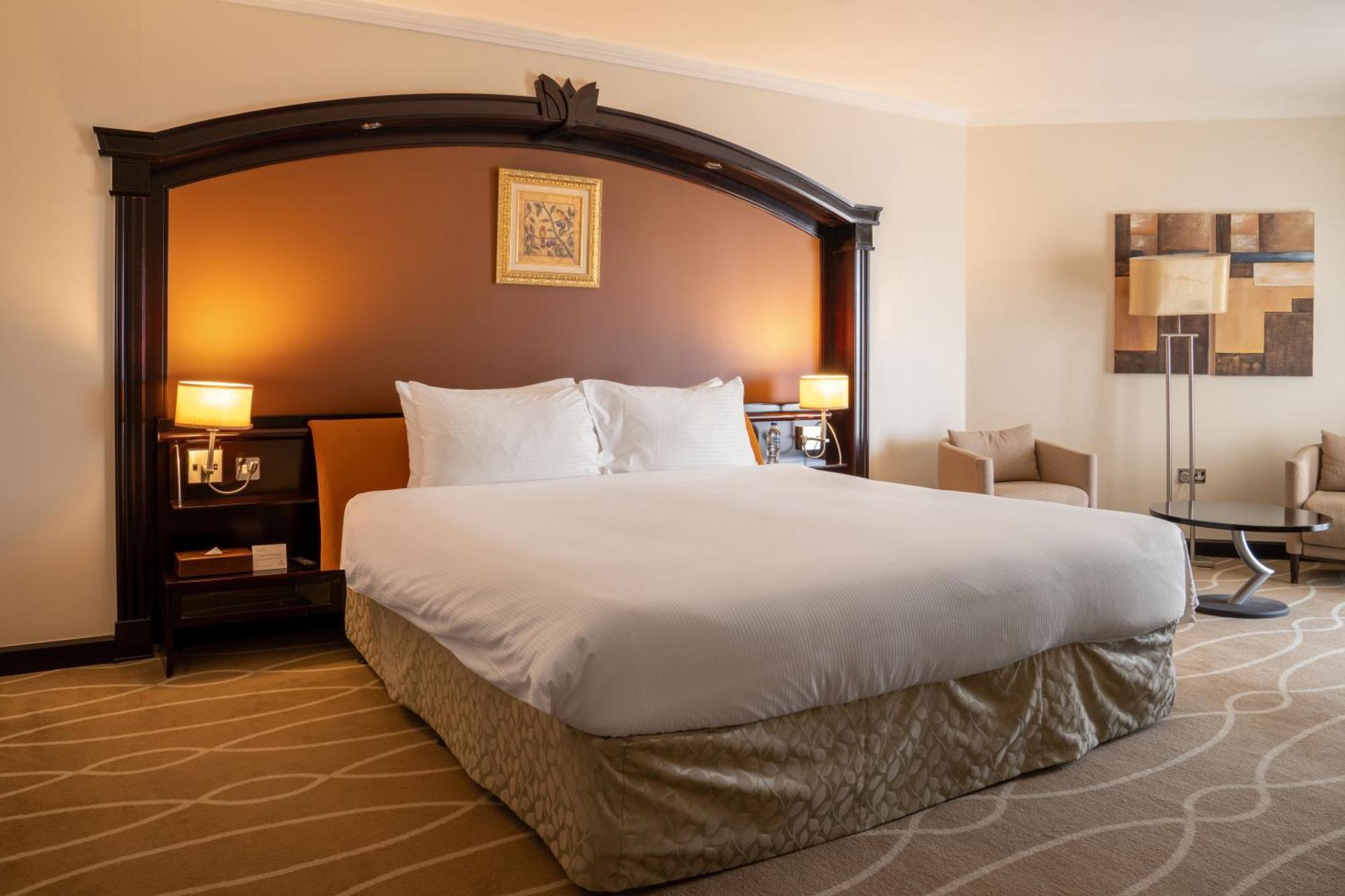 ดานัท อัล ไอน์ รีสอร์ท อัลอิน ภายนอก รูปภาพ A bedroom at the hotel