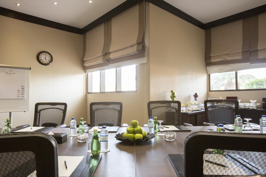 ดานัท อัล ไอน์ รีสอร์ท อัลอิน ภายนอก รูปภาพ Meeting room at the hotel
